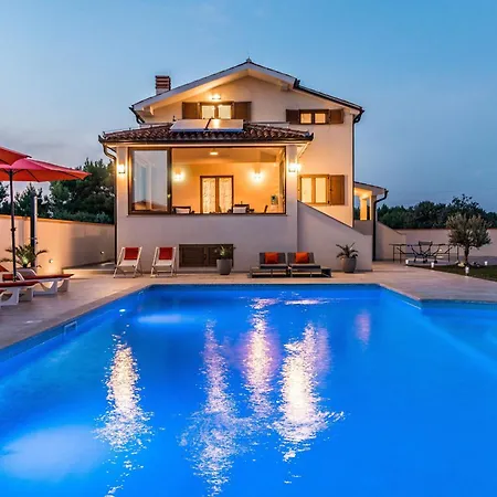 Σπίτι διακοπών Nettes In Mit Privatem Pool *